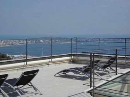 Villa Alamp#Supercannes #Golfejuan #Cannes #Mediterraneanpanoramicview #Piscine #Rooftop # Verymodern #Openliving #Closebeach #Closecapantibes Vallauris Bagian luar foto